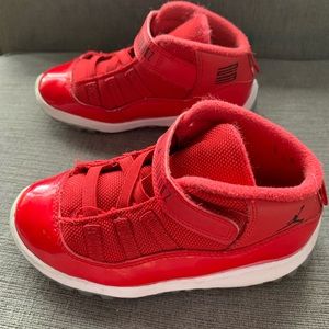 Air Jordan Toddler Retro 11’s